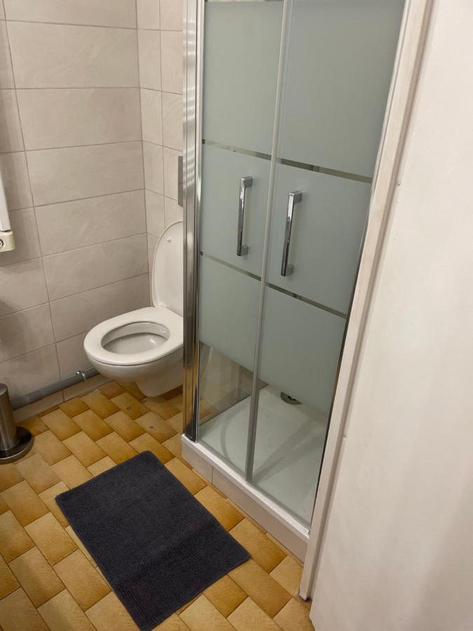 Studio Cabine Clim Wifi Parking Draps - 1 Etoile - Self Check-In Possible La Grande Motte Extérieur photo
